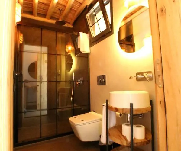 Hotell Dmira (adults Only) *