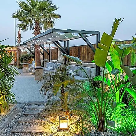 Hotell Dmira (adults Only)